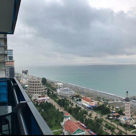 Orbi City Apartments Batumi Bagian luar foto