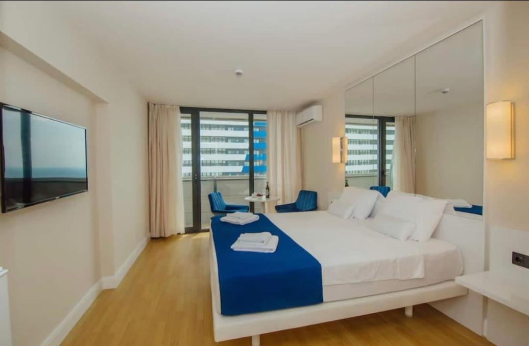 Orbi City Apartments Batumi Ruang foto