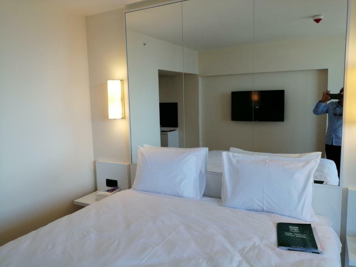Orbi City Apartments Batumi Bagian luar foto
