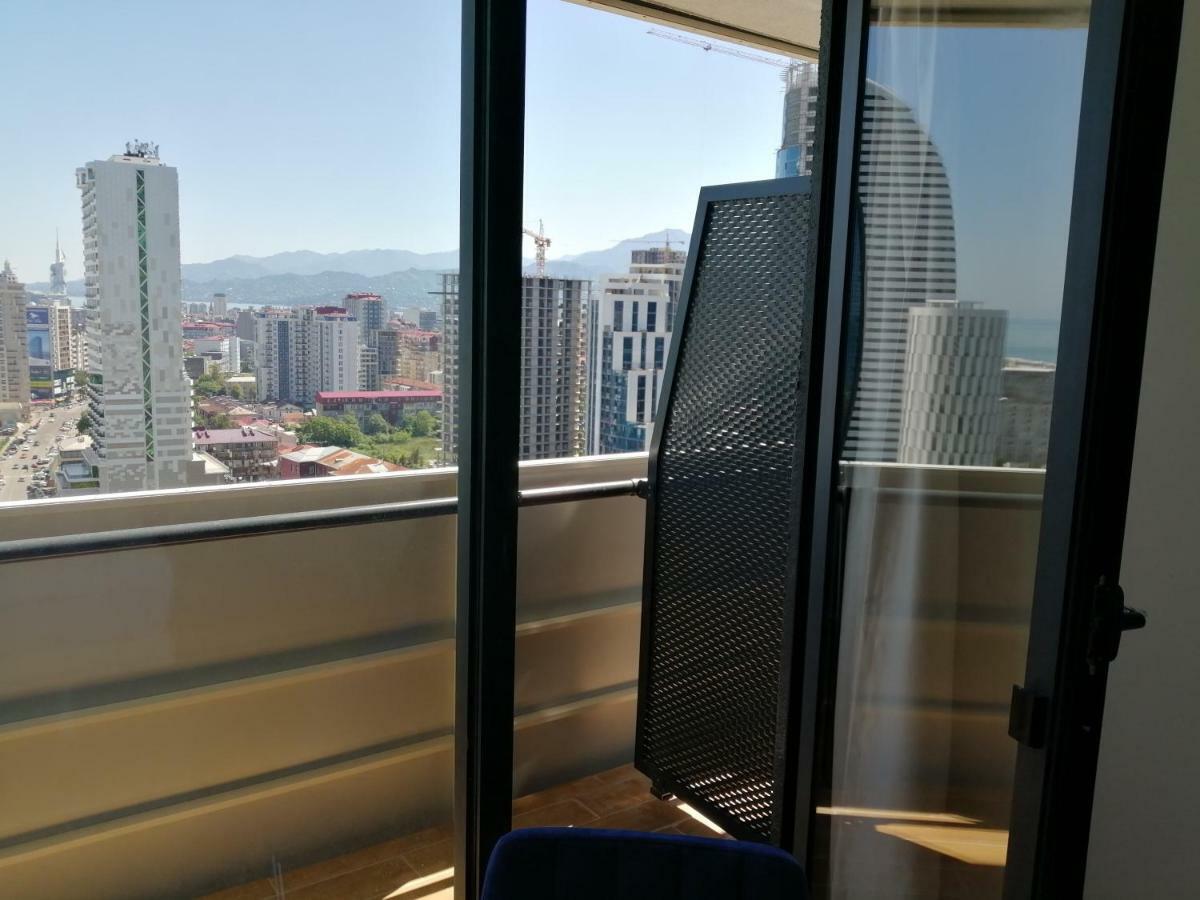 Orbi City Apartments Batumi Bagian luar foto