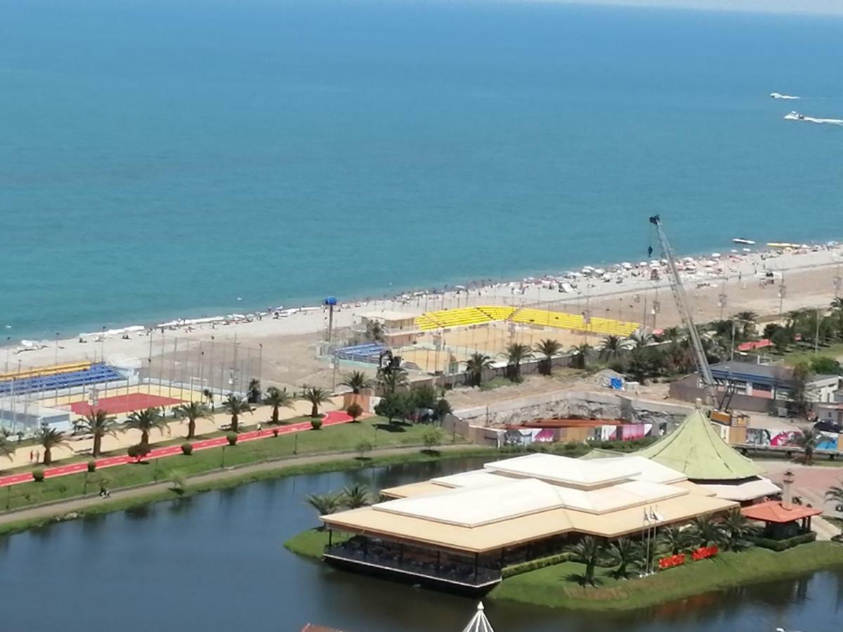 Orbi City Apartments Batumi Bagian luar foto