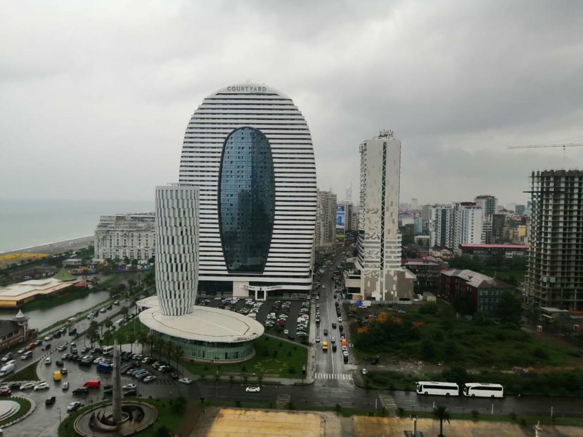 Orbi City Apartments Batumi Bagian luar foto